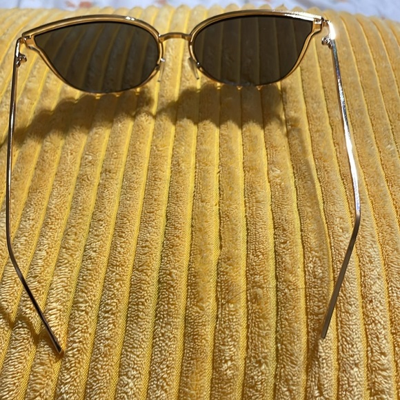 Brown polarized sunglasses - Picture 4 of 4